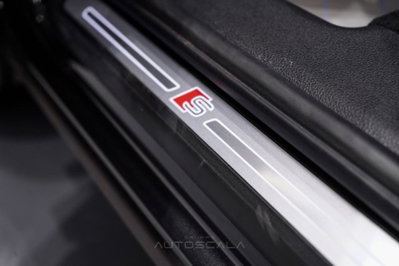Audi Q3 Sportback 35 TDI quattro S tronic S line edition (12)