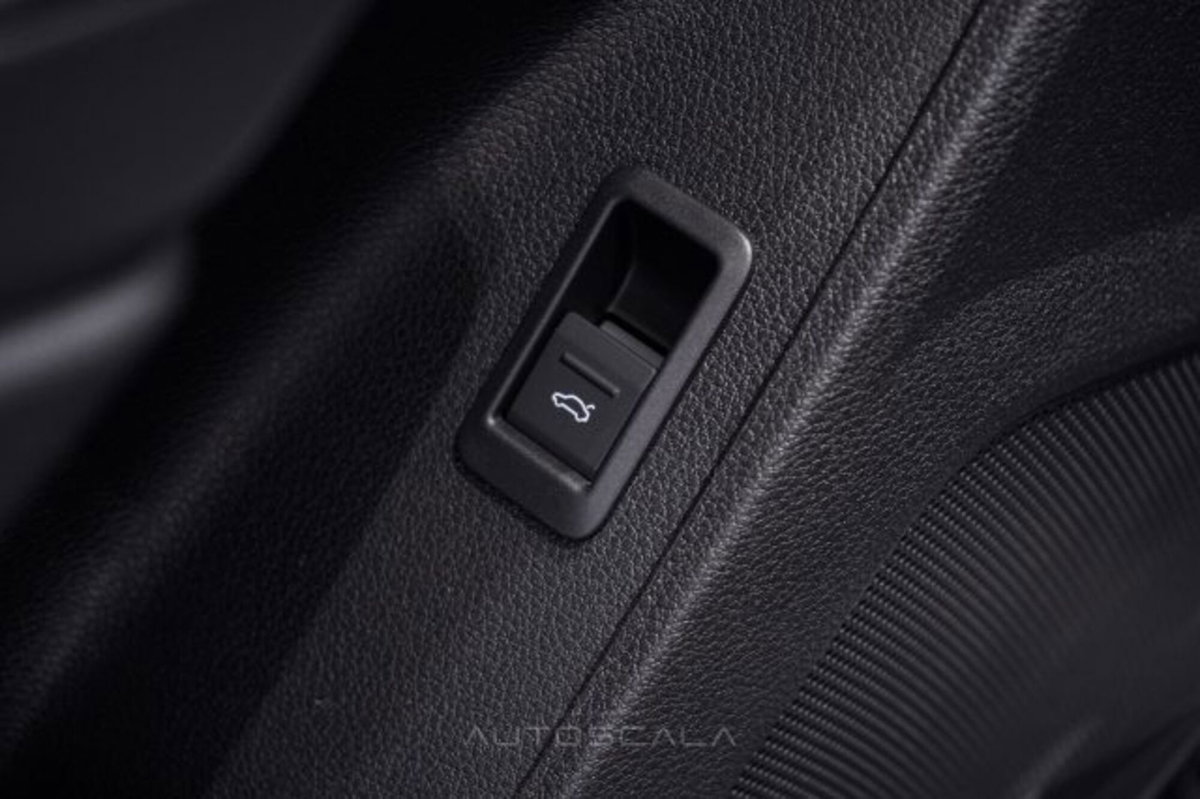 Audi Q3 Sportback 35 TDI quattro S tronic S line edition (13)
