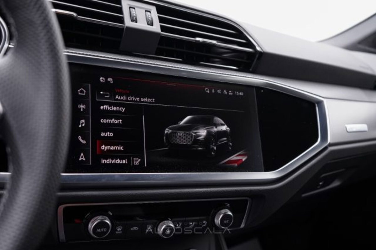 Audi Q3 Sportback 35 TDI quattro S tronic S line edition (18)