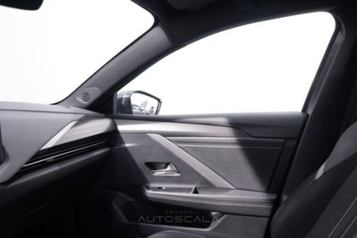 Opel Astra 1.2 Turbo 130 CV GS Line (17)
