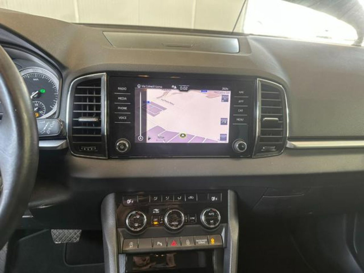Skoda Karoq 2.0 TDI EVO SCR 115 CV DSG Executive (16)
