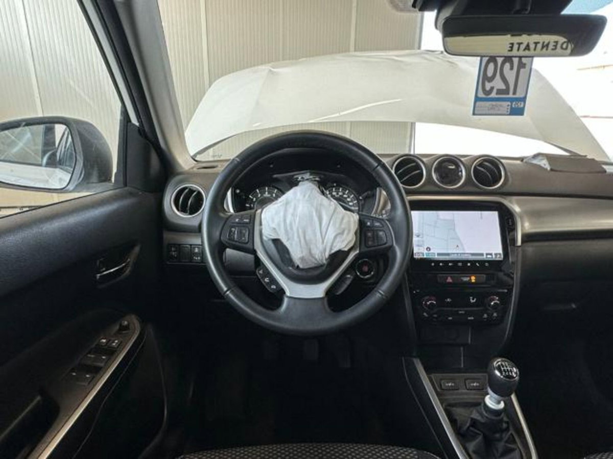 Suzuki Vitara 1.4 Hybrid Easy Cool (15)