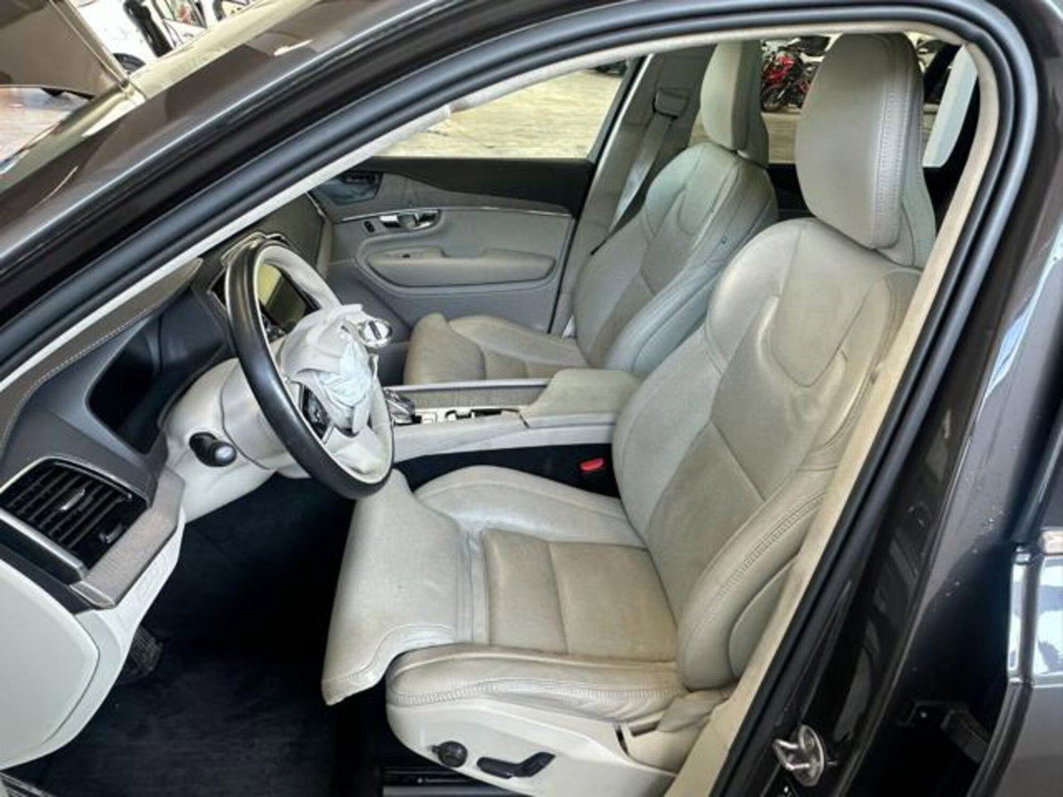 Volvo XC90 T6 AWD Geartronic 7 posti Momentum (10)