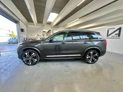 Volvo XC90 T6 AWD Geartronic 7 posti Momentum (4)