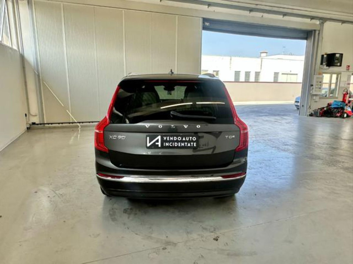 Volvo XC90 T6 AWD Geartronic 7 posti Momentum (6)