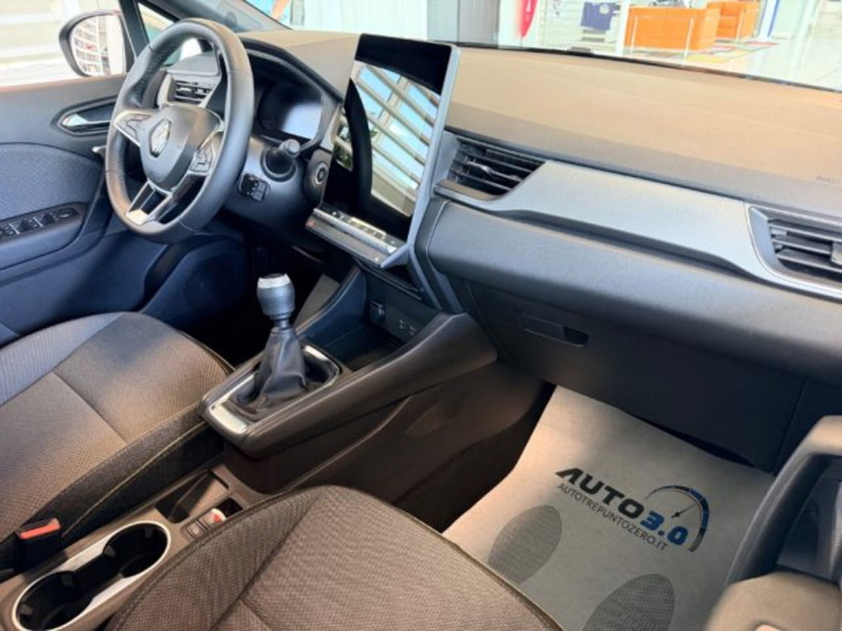 Renault Captur TCe 90 CV Techno (9)