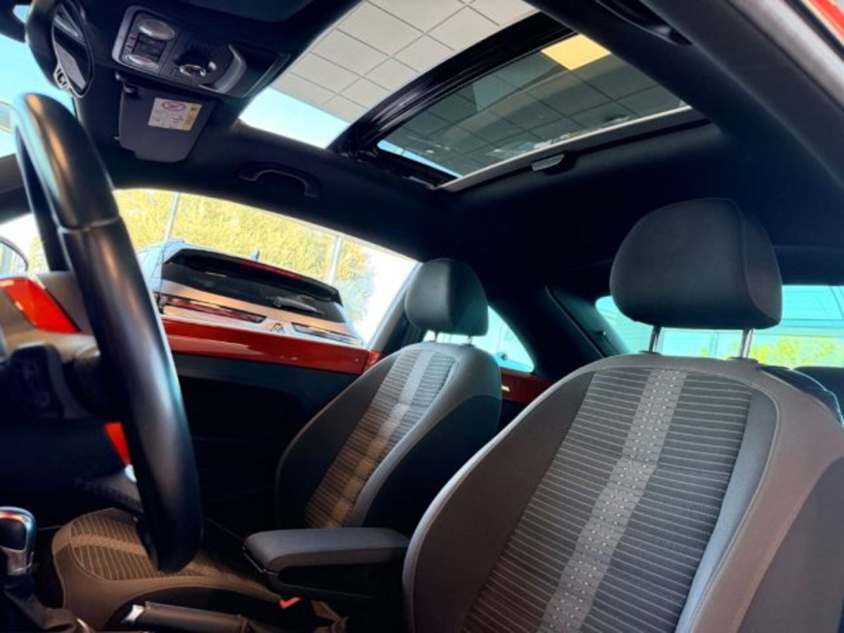 Volkswagen Maggiolino 2.0 TSI DSG Sport BlueMotion Technology (12)