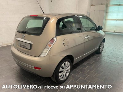 Lancia Ypsilon 1.2 69 CV Argento (4)