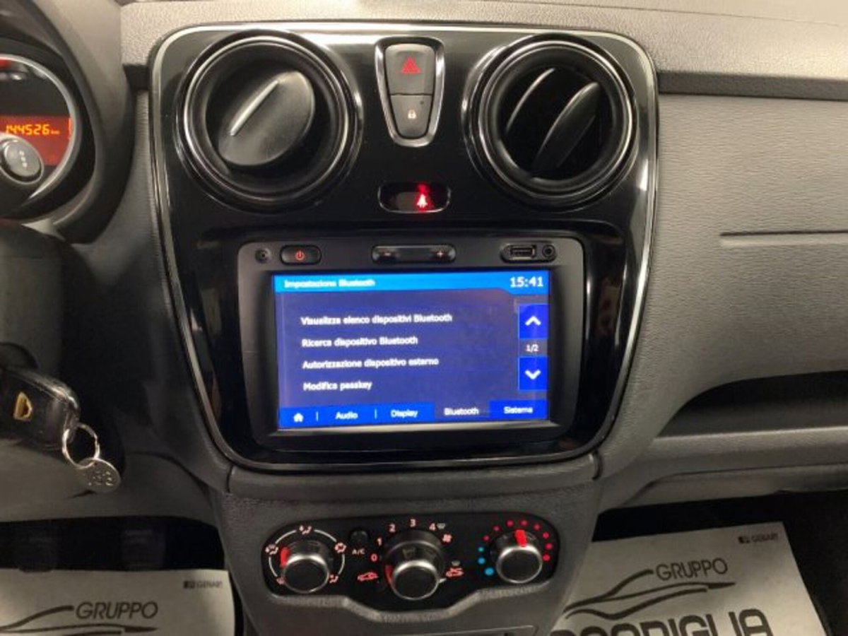 Dacia Lodgy Stepway 1.6 110CV GPL 5 posti (12)