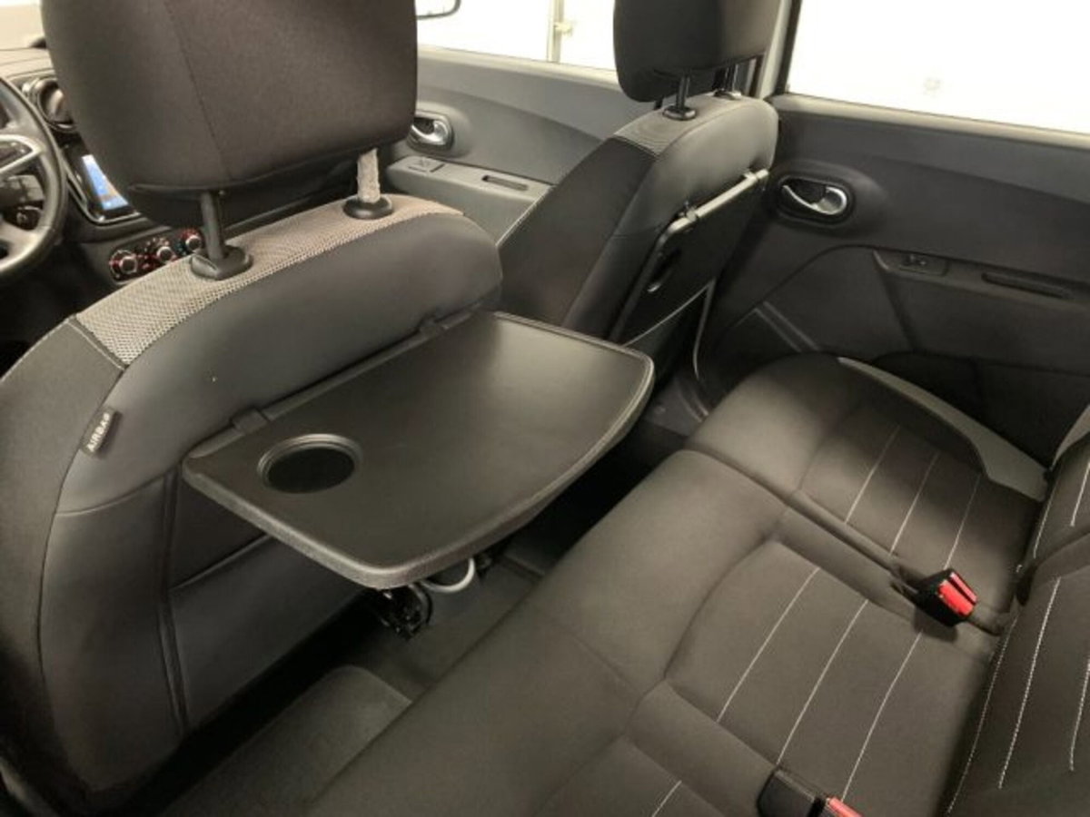 Dacia Lodgy Stepway 1.6 110CV GPL 5 posti (19)