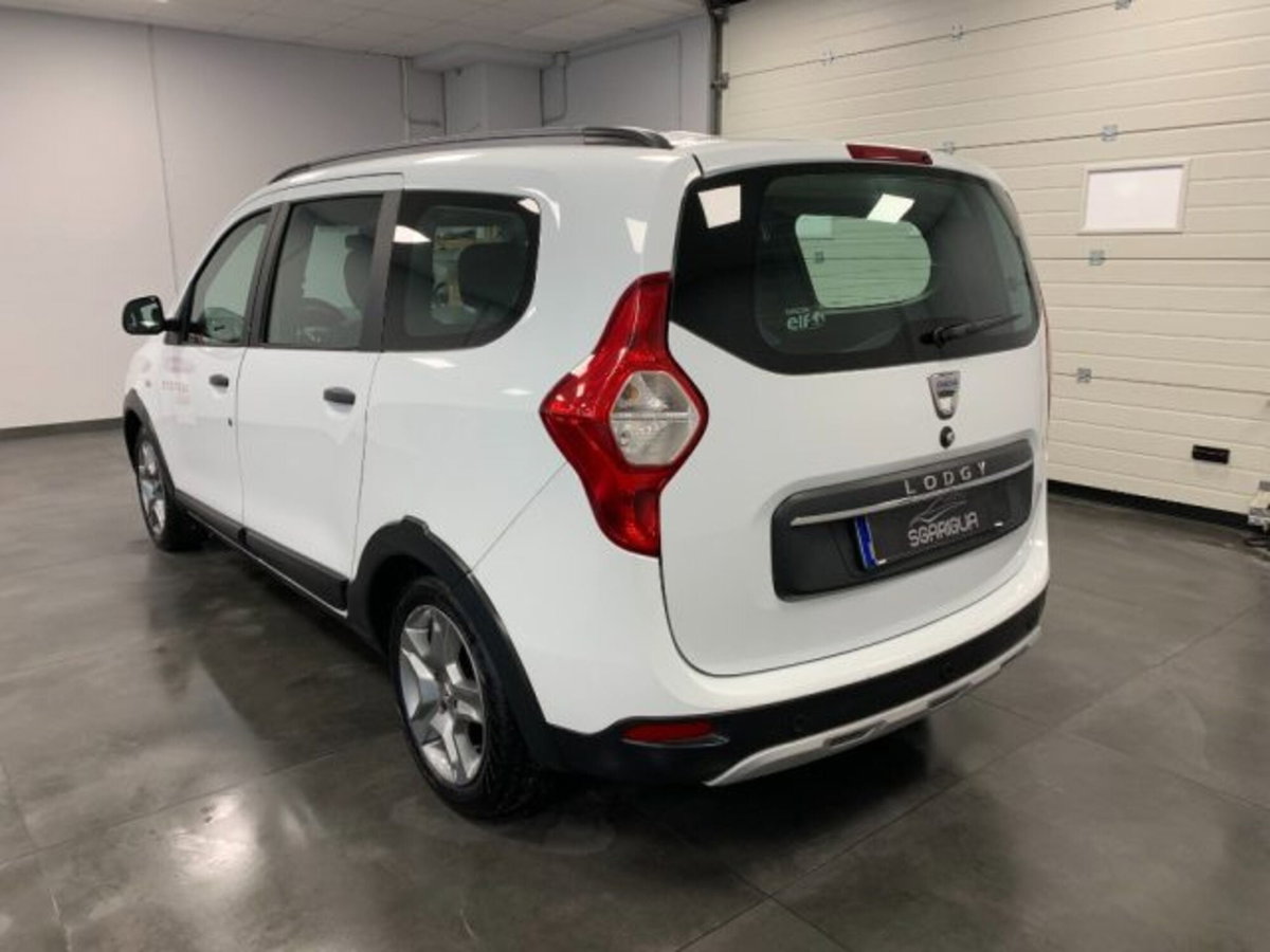 Dacia Lodgy Stepway 1.6 110CV GPL 5 posti (4)