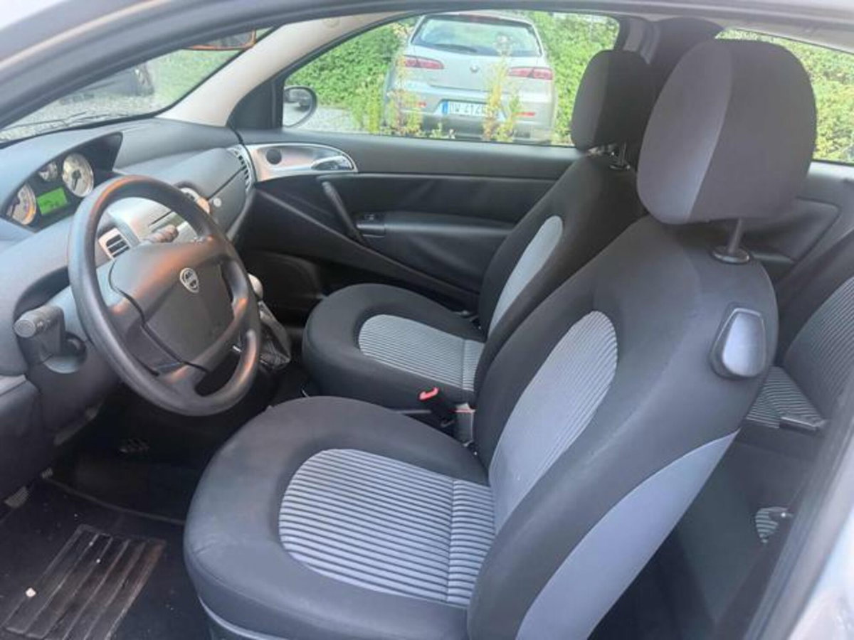 Lancia Ypsilon 1.2 Argento (5)