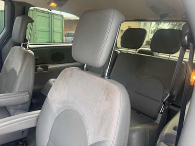 Chrysler Grand Voyager Grand Voyager 2.8 CRD cat Limited Auto (13)
