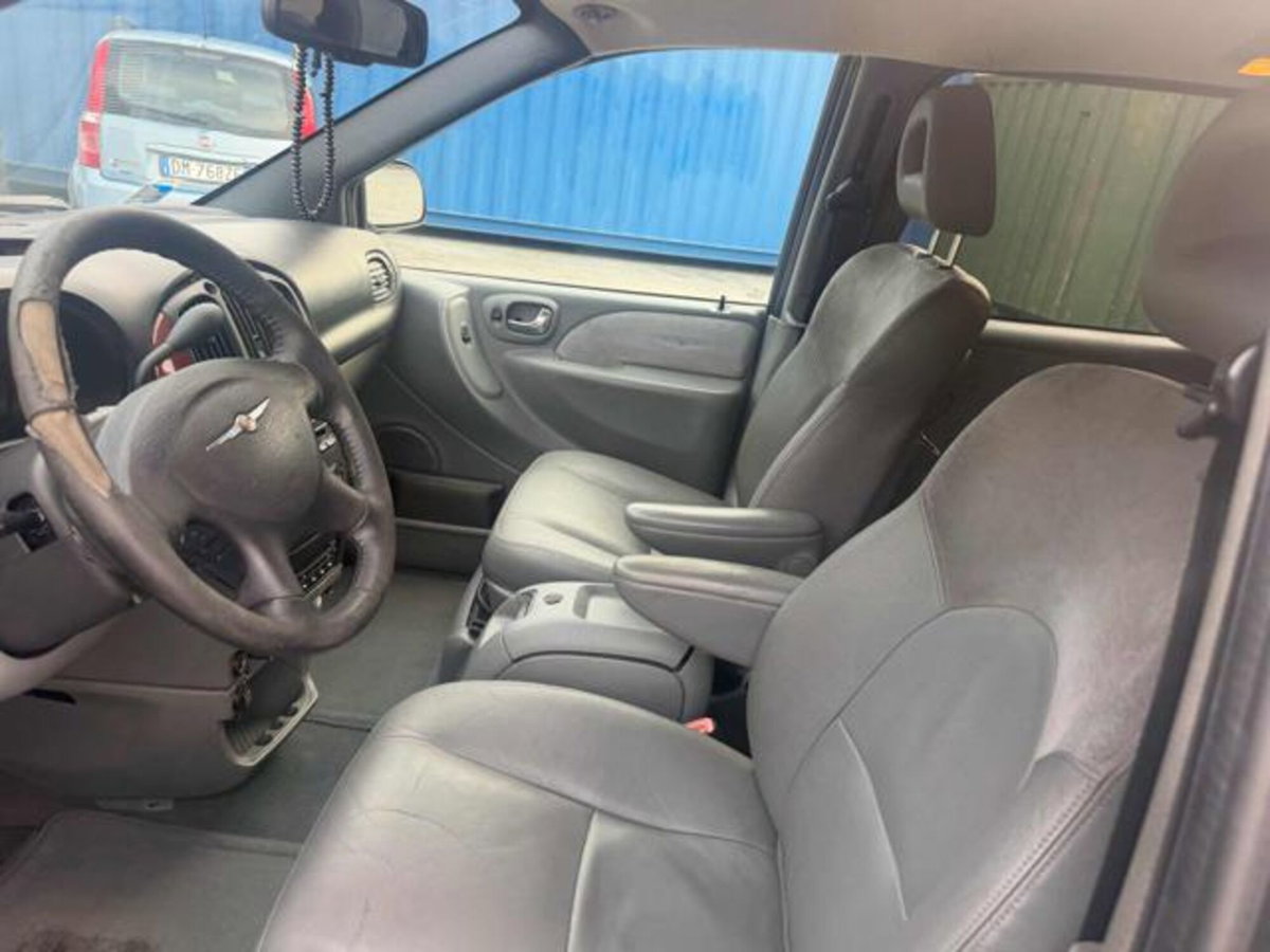 Chrysler Grand Voyager Grand Voyager 2.8 CRD cat Limited Auto (15)
