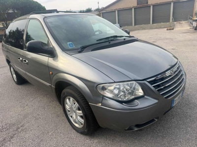 Chrysler Grand Voyager Grand Voyager 2.8 CRD cat Limited Auto (3)