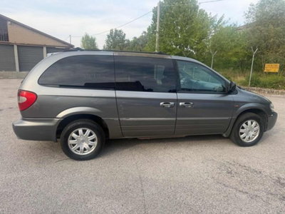 Chrysler Grand Voyager Grand Voyager 2.8 CRD cat Limited Auto (8)