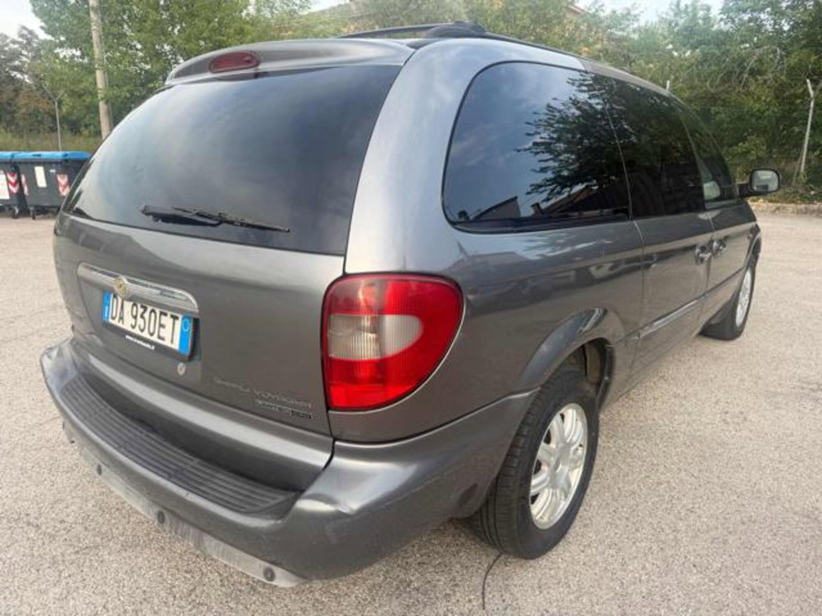 Chrysler Grand Voyager Grand Voyager 2.8 CRD cat Limited Auto (9)