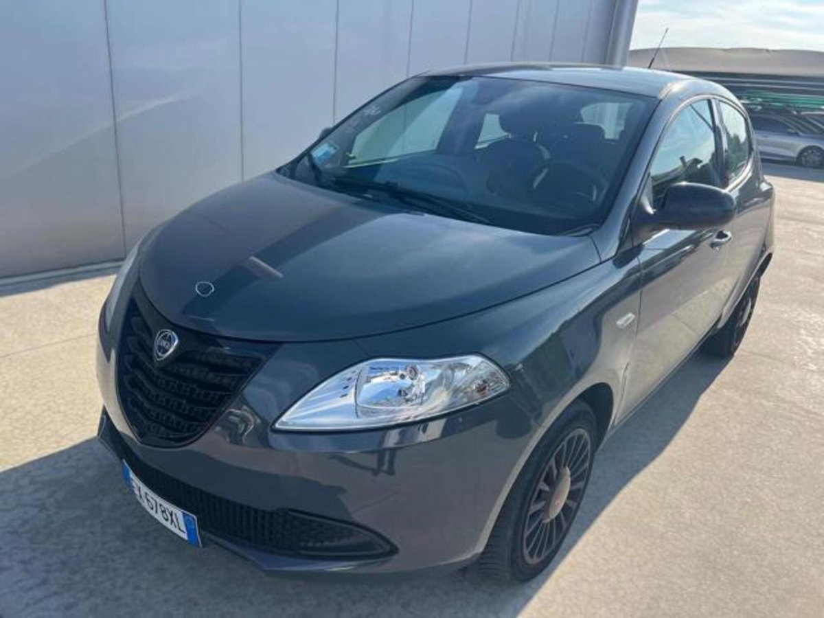 Lancia Ypsilon 1.2 69 CV 5 porte Elle