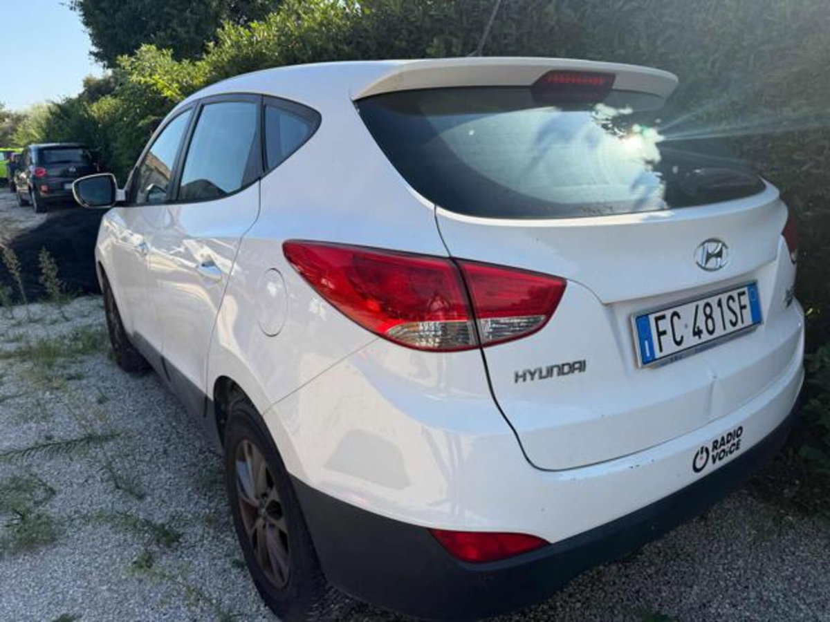 Hyundai ix35 1.7 CRDi 2WD Xpossible (8)