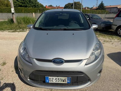Ford Fiesta 1.4 5 porte Bz.- GPL Titanium (2)