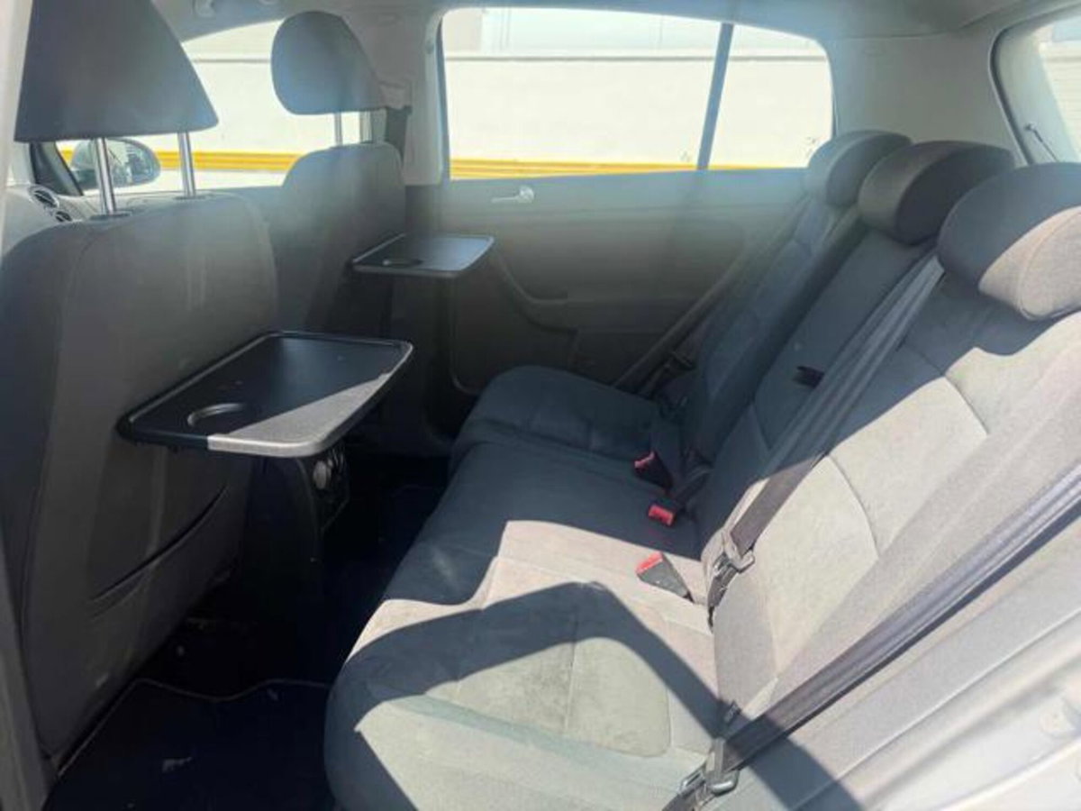 Volkswagen Golf Plus 1.6 TDI DPF DSG Highline (10)