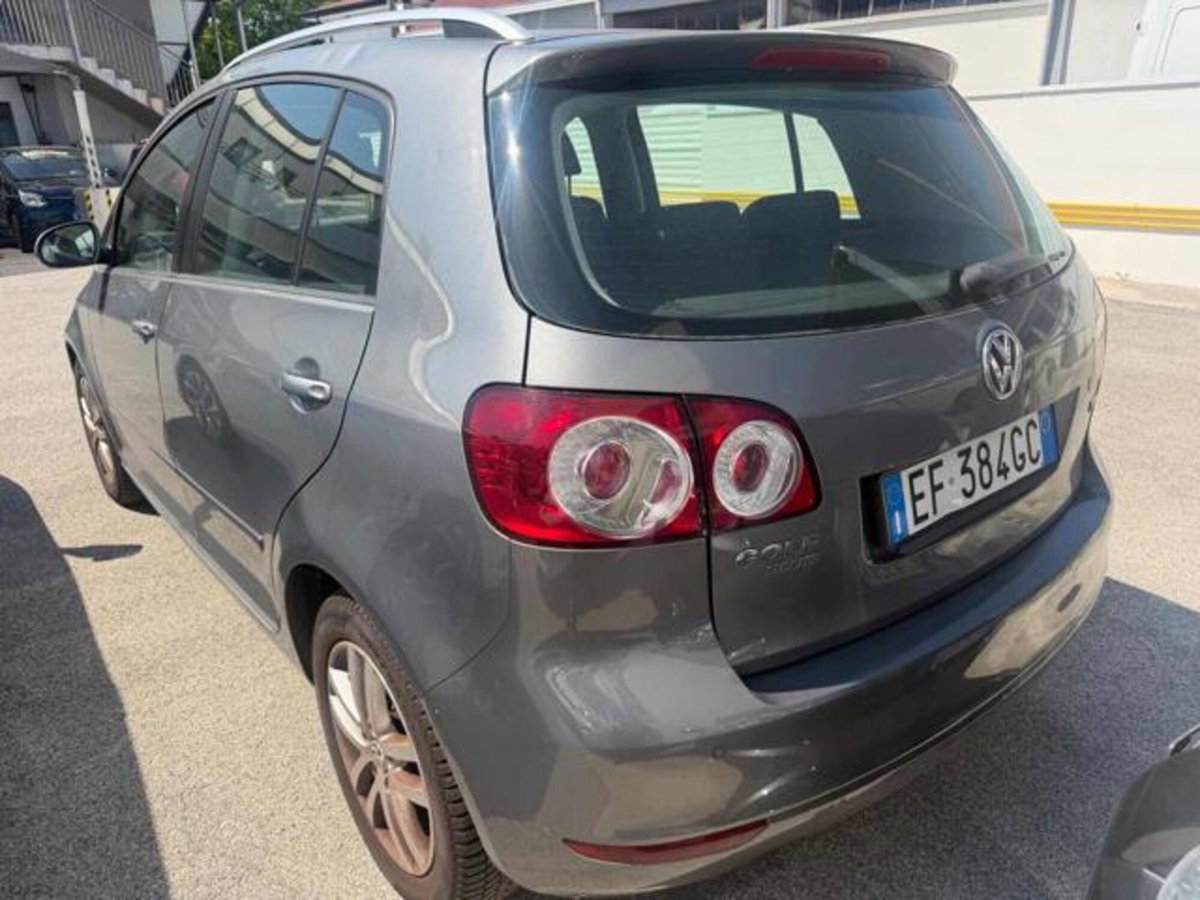 Volkswagen Golf Plus 1.6 TDI DPF DSG Highline (20)