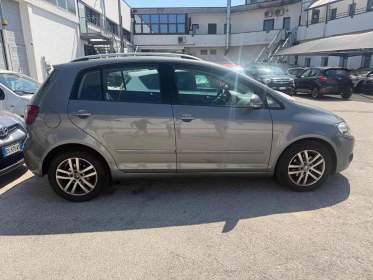 Volkswagen Golf Plus 1.6 TDI DPF DSG Highline (7)