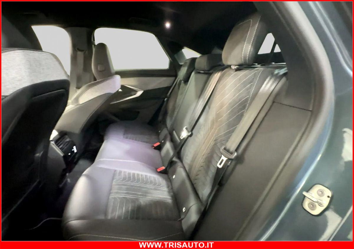 Peugeot 3008 1.2 hybrid GT Exclusive 145cv e-dcs6 (7)
