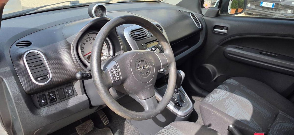 Opel Agila 1.2 16V 94 CV Elective (10)