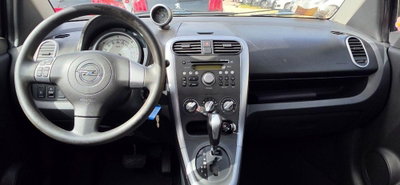 Opel Agila 1.2 16V 94 CV Elective (13)