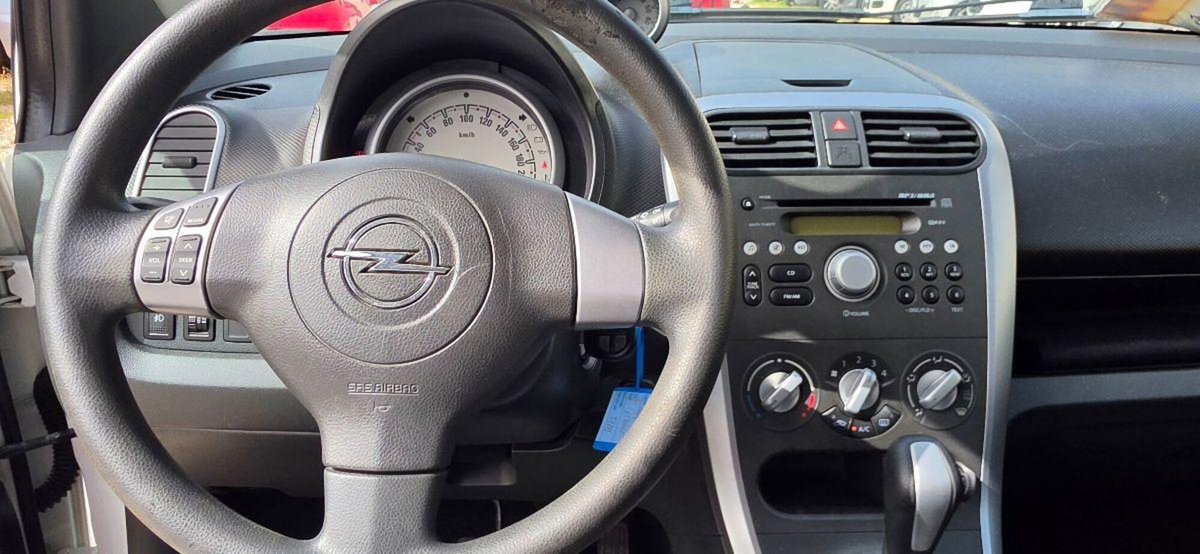 Opel Agila 1.2 16V 94 CV Elective (20)