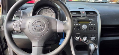 Opel Agila 1.2 16V 94 CV Elective (20)