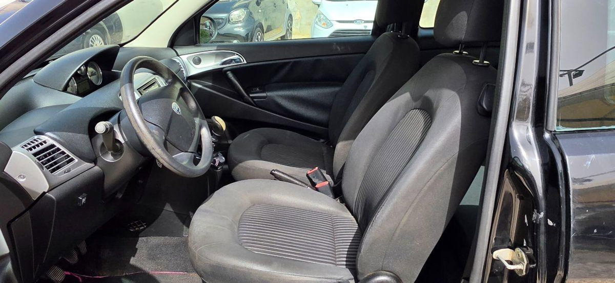 Lancia Ypsilon 1.4 Argento Ecochic GPL (11)