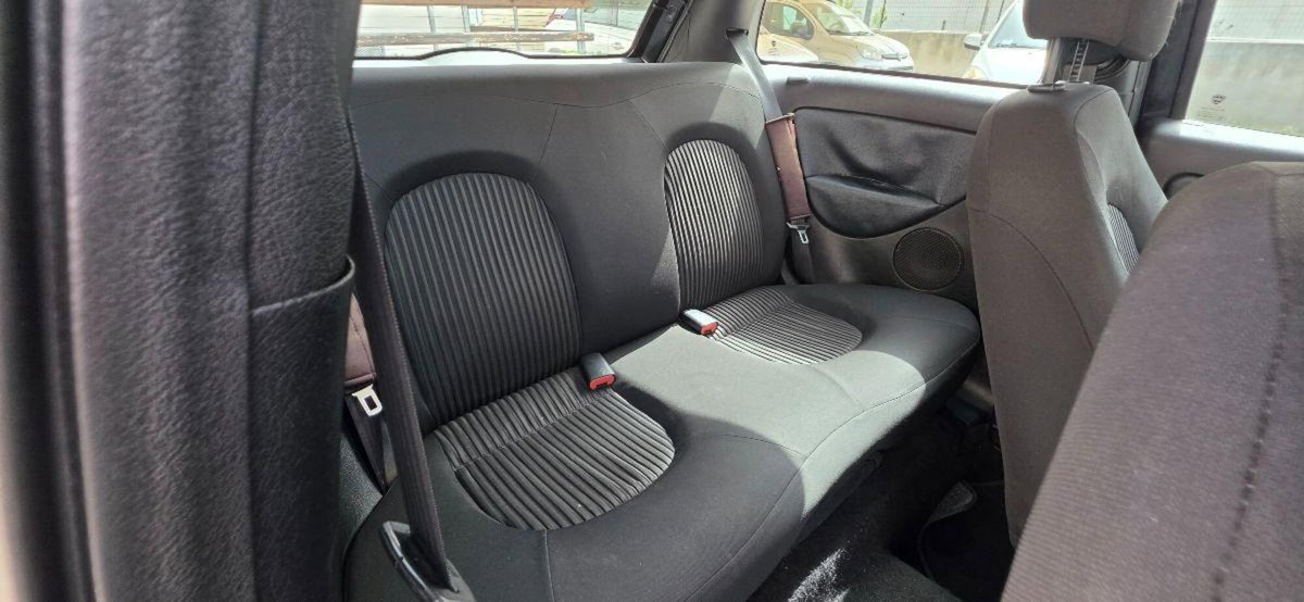Lancia Ypsilon 1.4 Argento Ecochic GPL (15)