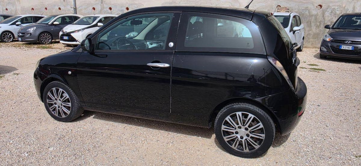 Lancia Ypsilon 1.4 Argento Ecochic GPL (4)