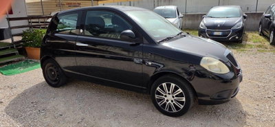 Lancia Ypsilon 1.4 Argento Ecochic GPL (8)