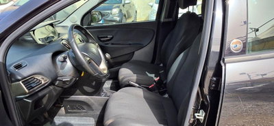 Lancia Ypsilon 1.2 69 CV 5 porte GPL Ecochic Gold (11)