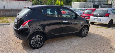 Lancia Ypsilon 1.2 69 CV 5 porte GPL Ecochic Gold (7)
