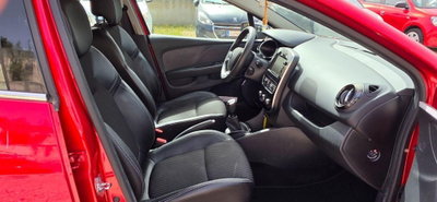 Renault Clio TCe 12V 90 CV GPL 5 porte Moschino Zen (17)
