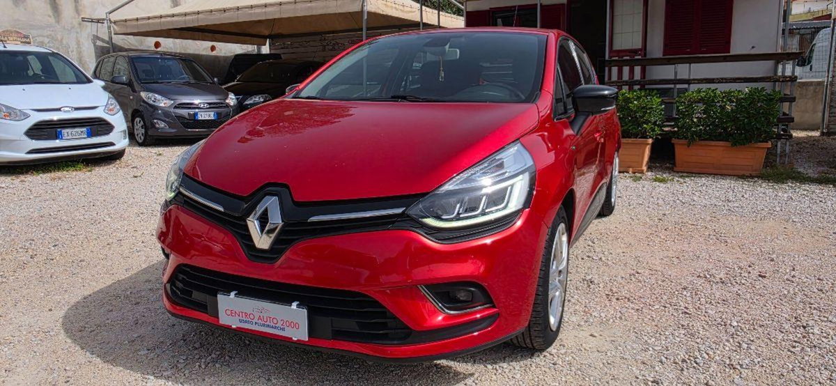 Renault Clio TCe 12V 90 CV GPL 5 porte Moschino Zen (2)