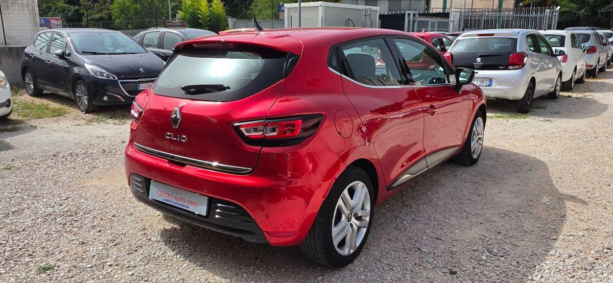 Renault Clio TCe 12V 90 CV GPL 5 porte Moschino Zen (6)