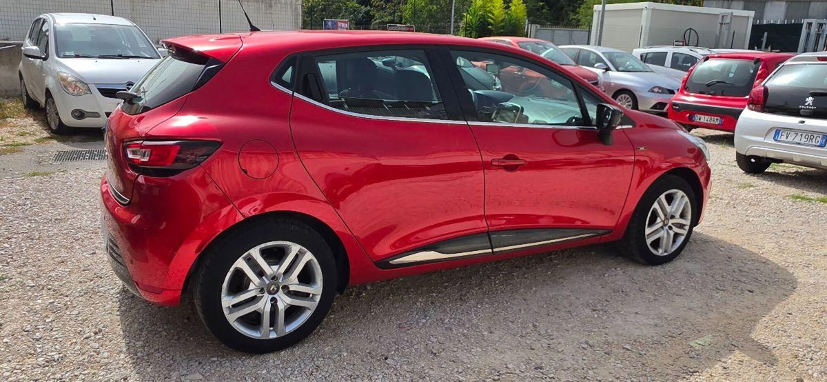 Renault Clio TCe 12V 90 CV GPL 5 porte Moschino Zen (7)