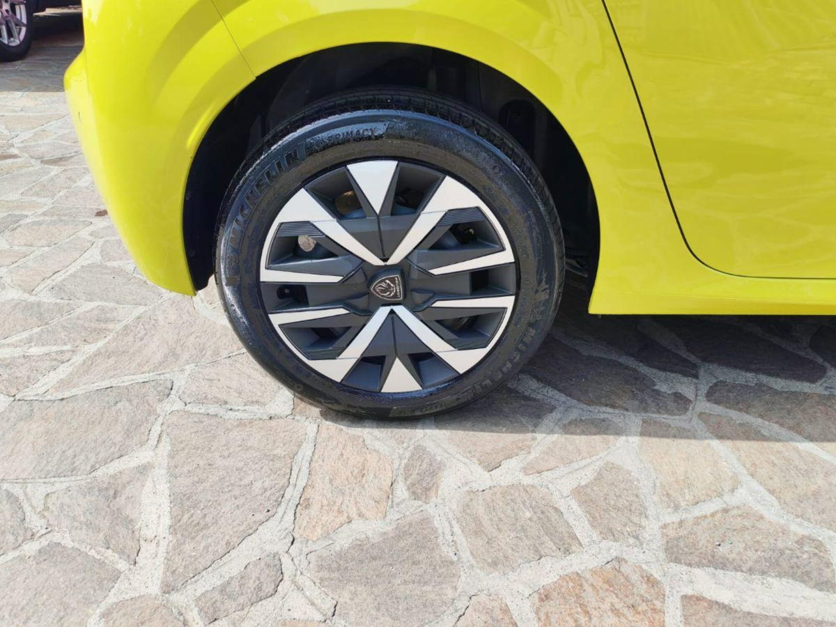 Peugeot 208 PureTech 100 Stop&Start EAT8 5 porte Active Pack (12)