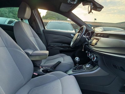 Alfa Romeo Giulietta 1.4 Turbo Giulietta 120cv (18)