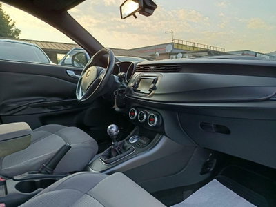Alfa Romeo Giulietta 1.4 Turbo Giulietta 120cv (19)