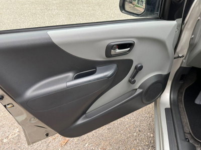 Nissan Pixo 1.0 5 porte GPL Eco Active (9)