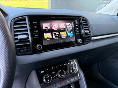 Skoda Karoq 2.0 tdi Selection 4x4 150cv dsg (15)