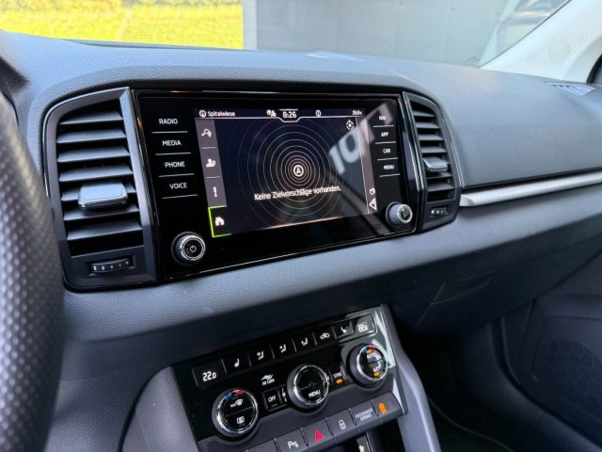 Skoda Karoq 2.0 tdi Selection 4x4 150cv dsg (16)