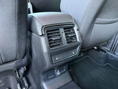 Skoda Karoq 2.0 tdi Selection 4x4 150cv dsg (9)