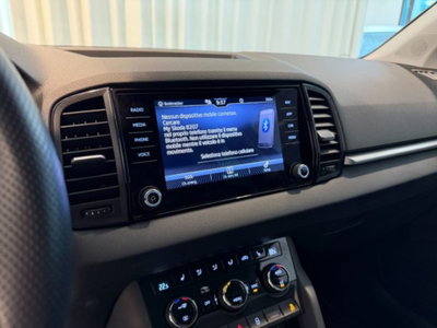 Skoda Karoq 2.0 tdi Selection 4x4 150cv dsg (12)